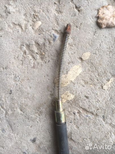 Трос стояночного тормоза мб100