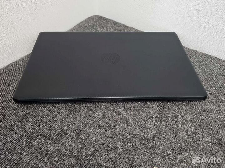 Ноутбук HP 17