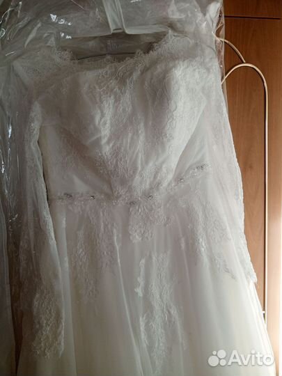 Свадебное платье 44 размер