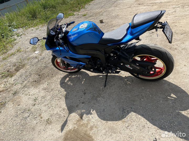 Kawasaki ninja zx6r