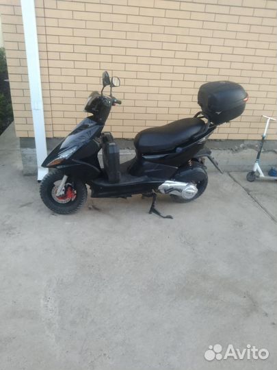 Продам скутер Венто Корса