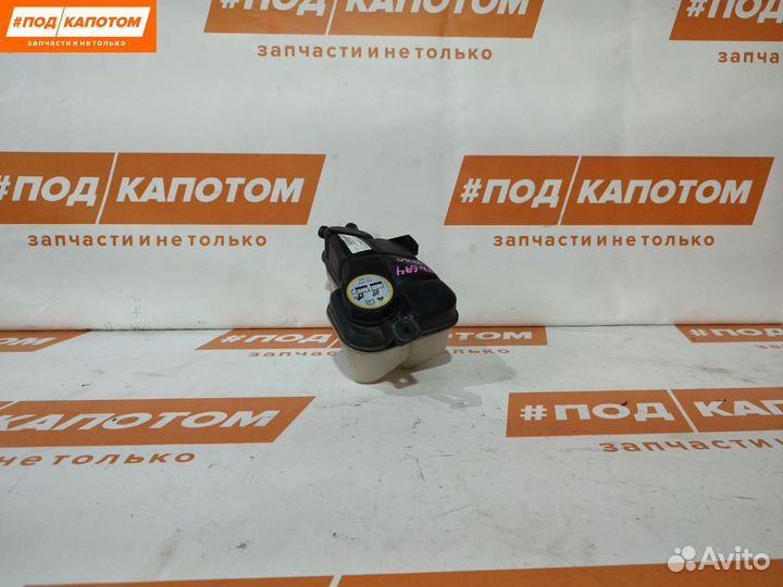 Бачок расширительный Volvo XC60 2010