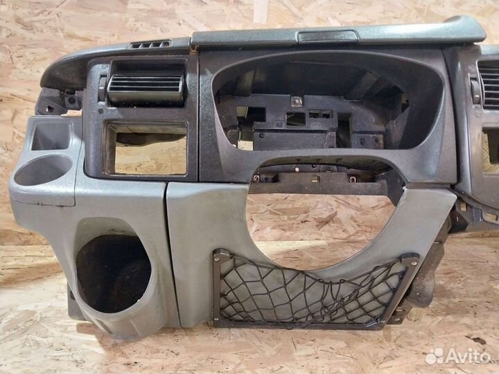 Торпеда Ford Transit 7 06-13 г.в панель салона