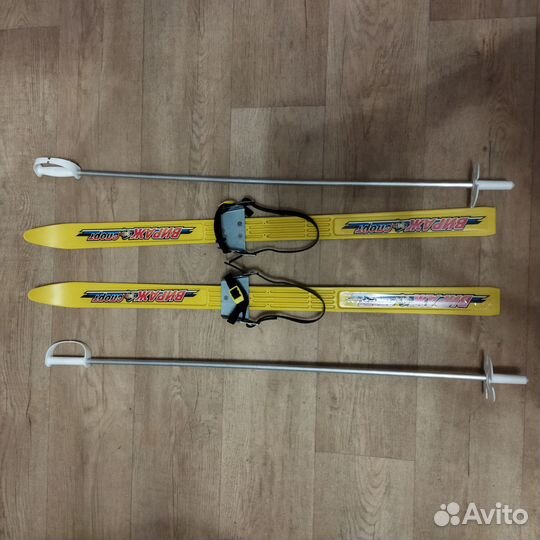 Лыжи и палки 100 см