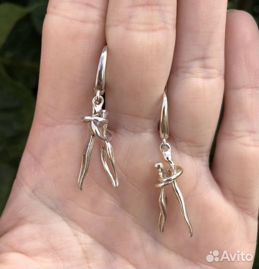 Серебряные серьги танцующая пара