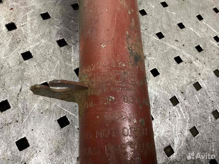 Амортизатор/стойка передняя левая Audi A8/S8