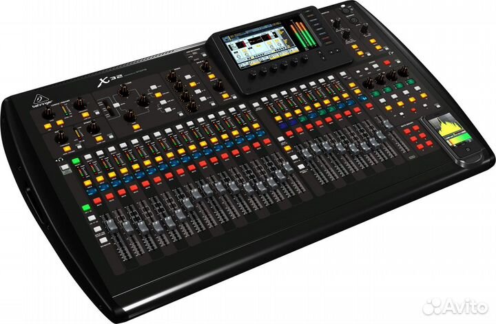 Микшерный пульт Behringer X32