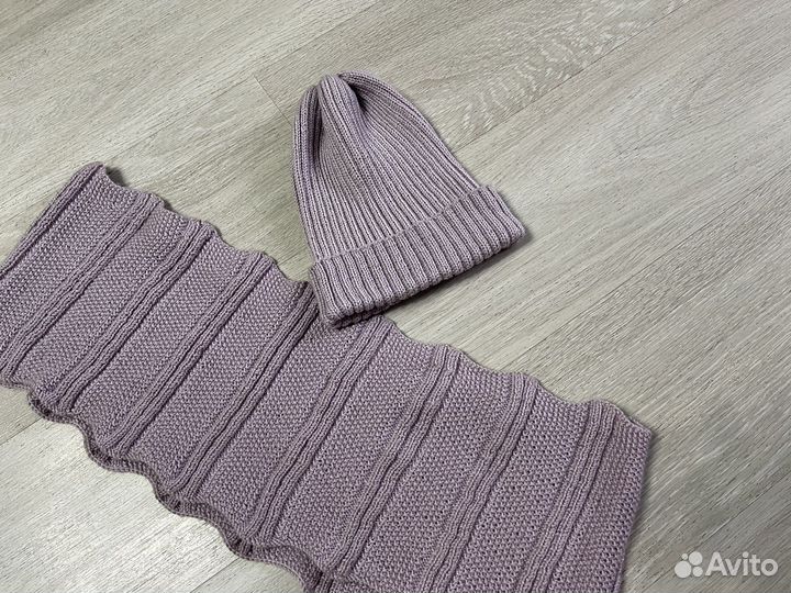 Вязаный комплект ручная работа Шапка и Снуд