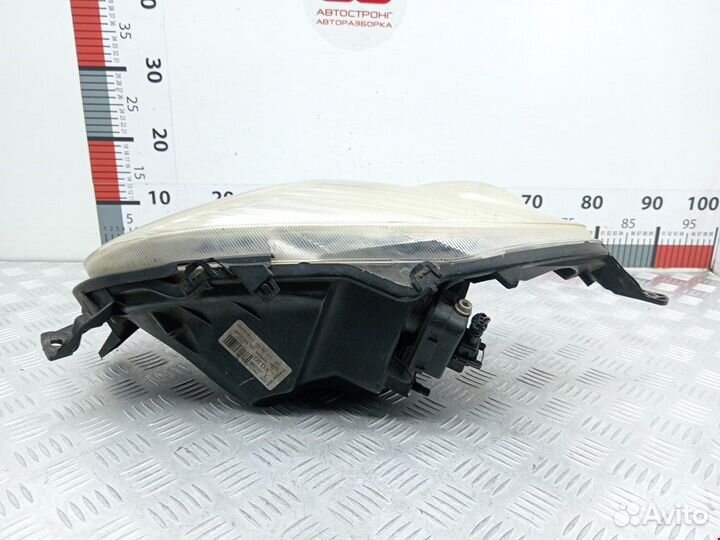 Фара передняя для Nissan Micra K12 26010AX700