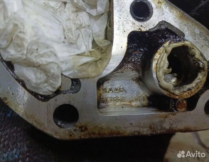 Кронштейн крепление масляного фильтра Saab 9000