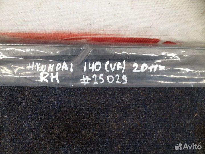 Молдинг ветрового стекла правый Hyundai I40