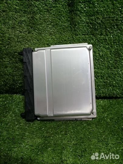 Блок управления двигателем B5254T2 30668478A Volvo