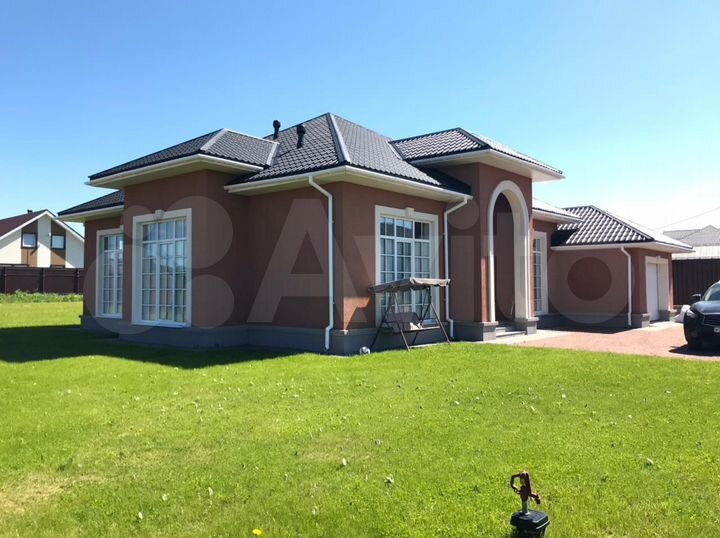 Дом 240 м² на участке 13 сот.