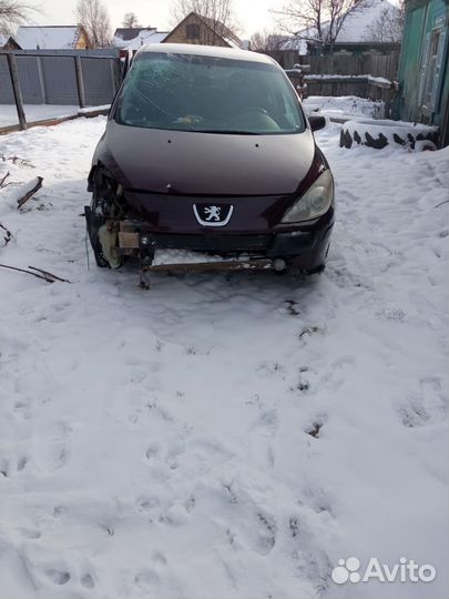 Peugeot 307 1.6 AT, 2006, битый, 160 000 км