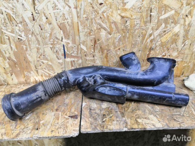 Воздухозаборник Opel Astra H хетчбек 1.6 2009