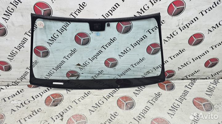 Лобовое стекло на Mercedes W211