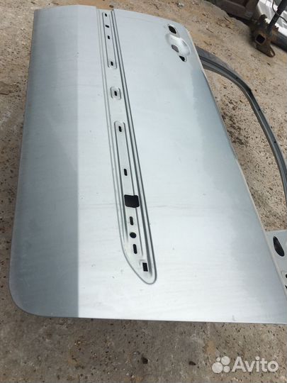 Дверь передняя правая Рено Лагуна Renault Laguna 2