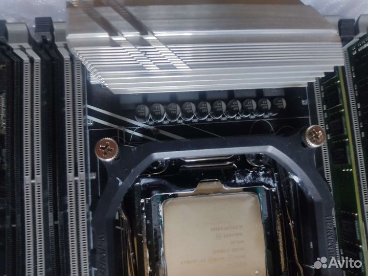 Huananzhi x99 tf + E 2678v3 + 16gb озу