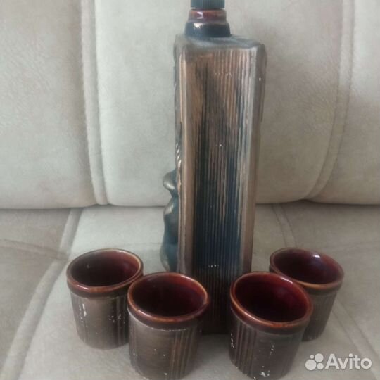 Штоф и стопки