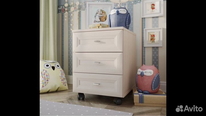 Кровать чердак со столом и шкафом