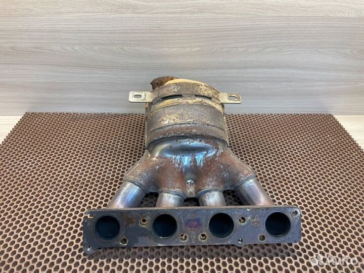 Выпускной коллектор LADA X-Ray