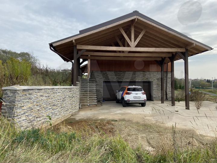 Дом 500 м² на участке 12 сот.