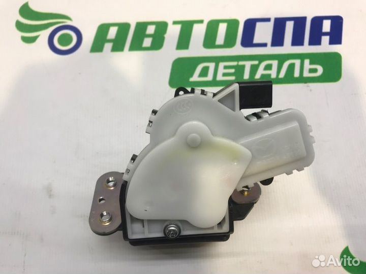 Замок багажника Mazda 3 BP PE / P5 2019