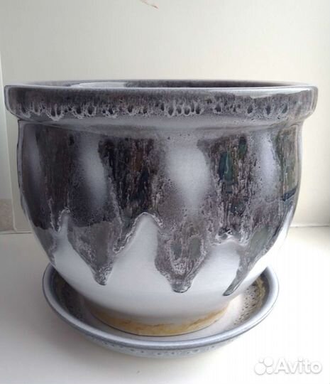 Продам цветочный горшок