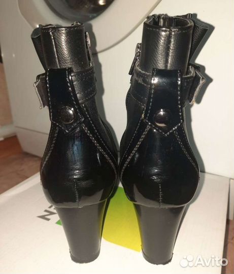 Ботинки. 39
