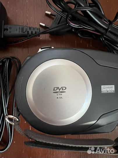 Видеокамера canon DVD DC210
