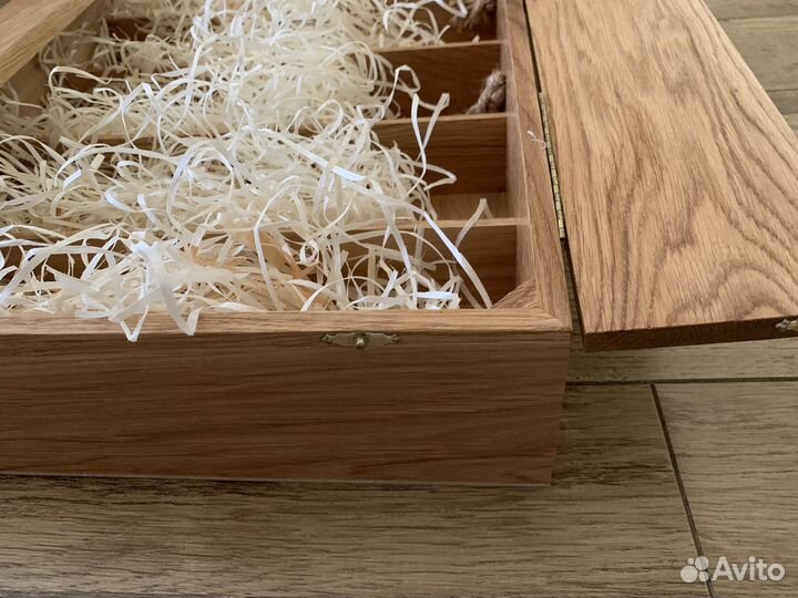 Коробка, ящик для вина