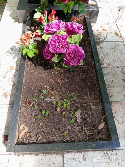 Сетка декоративная в цветник на могилу