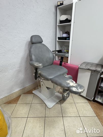 Педикюрное кресло с электроприводом бу