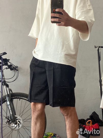 Летние шорты в стиле official