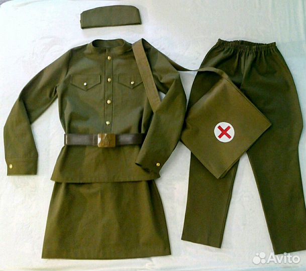 Военный костюм: гимнастерка, галифе, юбка 146 р