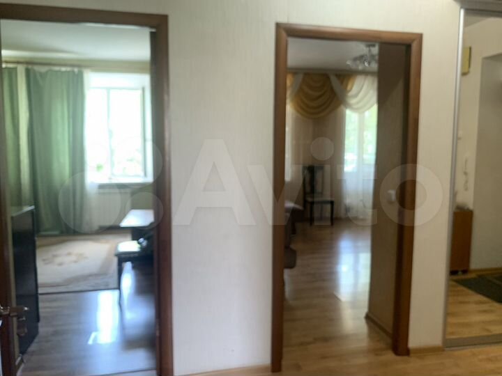 3-к. квартира, 70 м², 3/3 эт.