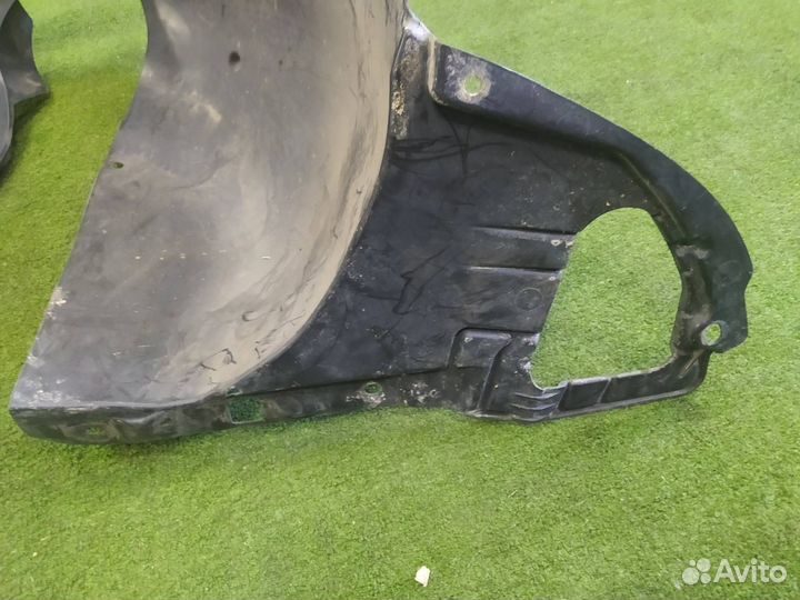 Подкрылок передний правый Peugeot 207