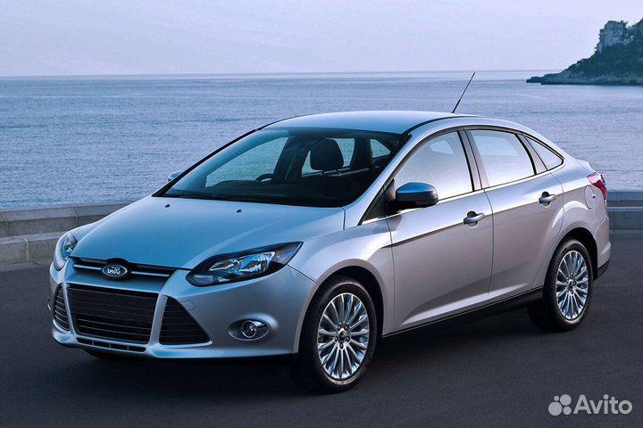 Радиатор охлаждения двигателя Ford Focus 3