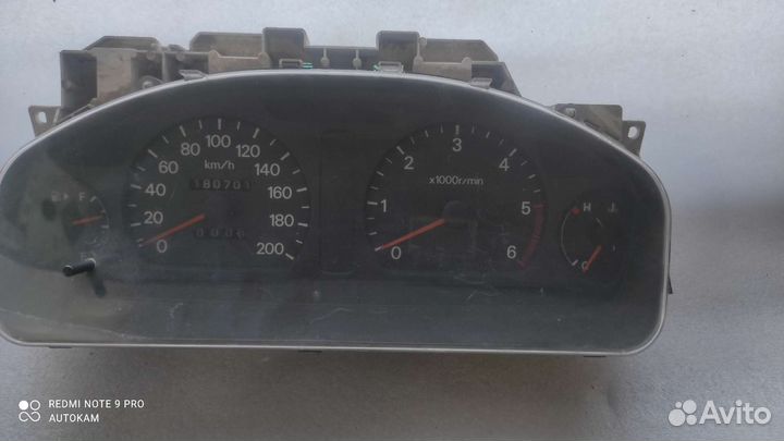 Щиток приборов Mitsubishi Galant 8