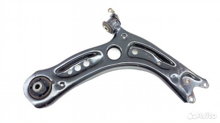Рычаг подвески передний правый Skoda Octavia A7