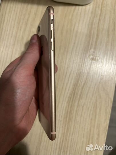 iPhone 8 Plus, 64 ГБ