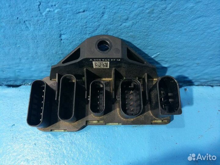 Распределитель питания Mercedes-Benz E-Class W213