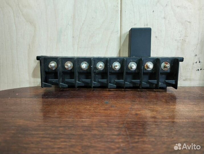 Блок реле Audi 100 C4 (ящик01)