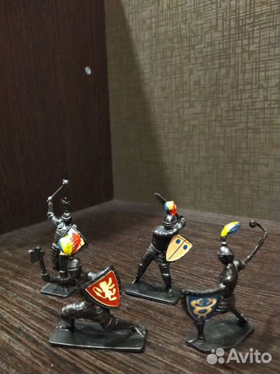 2 набора солдатиков для коллекции. СССР