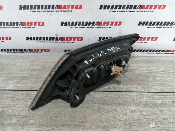 Фонарь левый в крышку багажника Honda Civic 8 1.8
