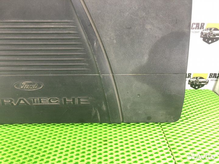 Крышка двигателя