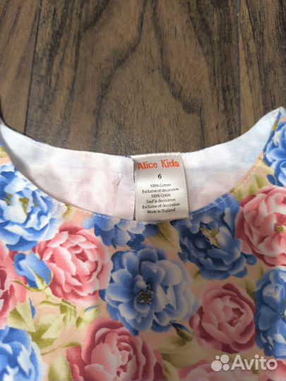 Новое нарядное платье