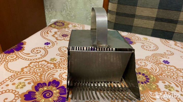 Комбайн для сбора ягод