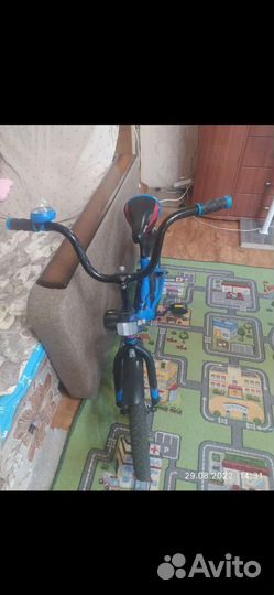 Без боковых колëс