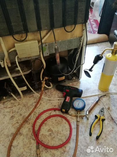 Ремонт холодильников на дому мастер выезд вызов